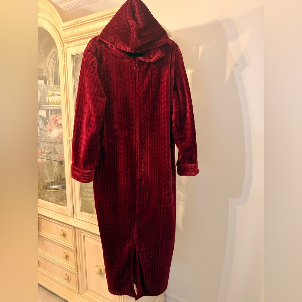 Ladies long plush robe with zipper Sleepwear L/XL